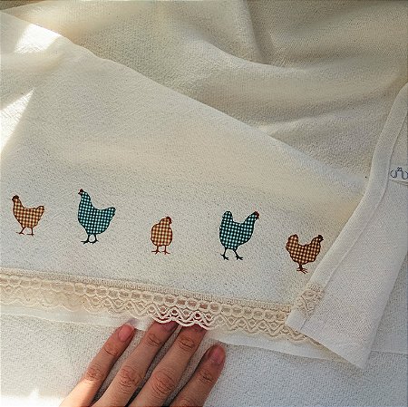 Pano de Prato 45x70 galinhas petróleo e marrom