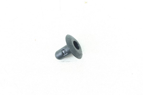 Presilha Clip Lanterna Traseira Ford Focus 2009/2013