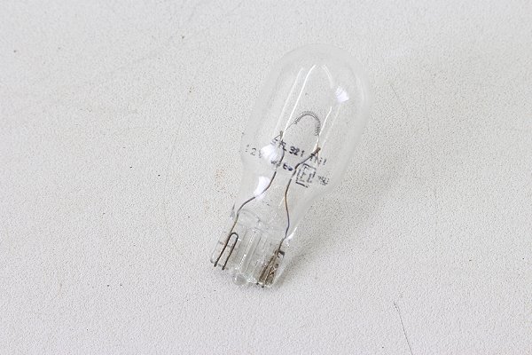 Lampada Luz De Ré 12v 16w Ford Fiesta Fusion Focus Edge
