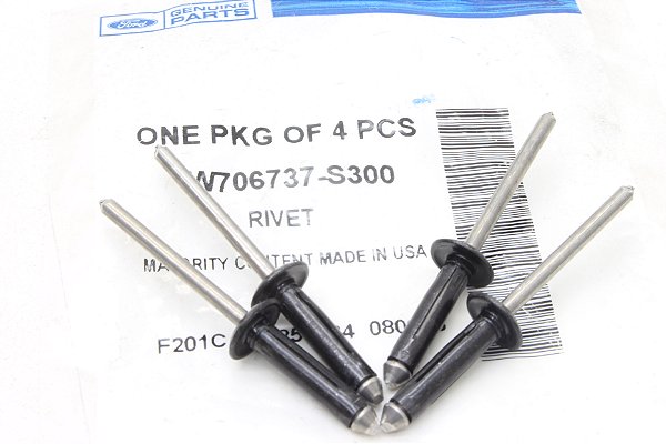 Kit 4 Rebite Parachoque Parabarro Ford Fusion 2012/ Original