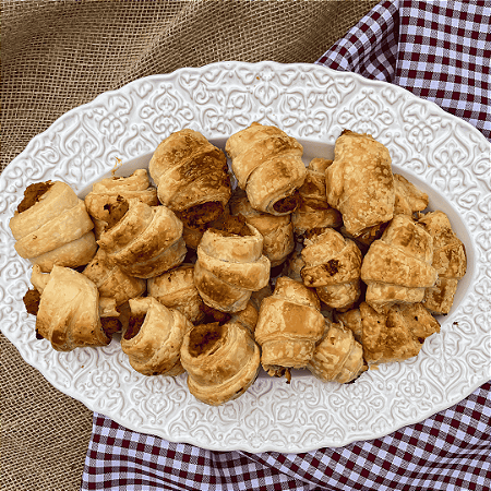 Pacote 1Kg: Mini Croissant de Frango com Requeijão