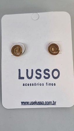 Brinco inox dourado P com pingente "@"