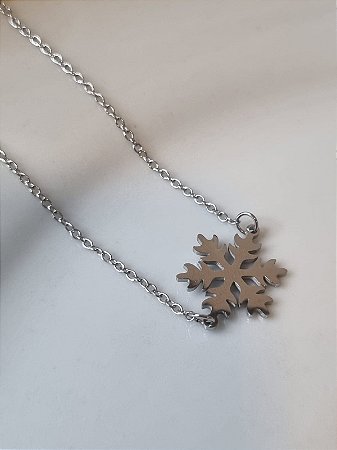 Pulseira inox prata com pingente de floco de neve