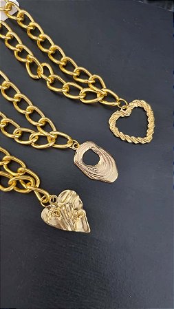 Kit com 3 correntes e pingentes