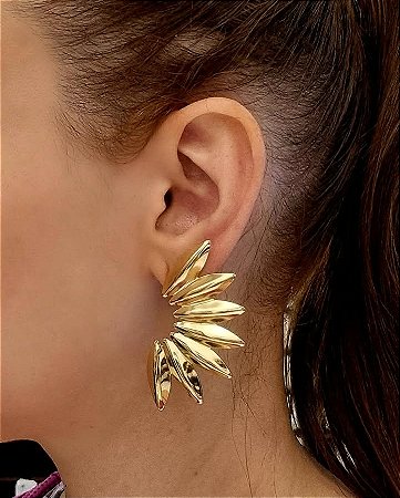 Brinco meia asa dourada