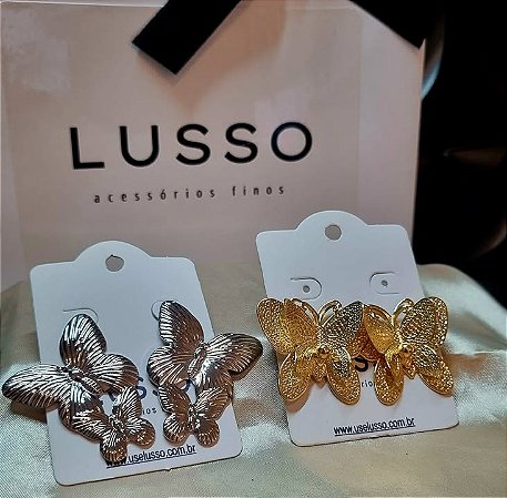 Kit com 02 brincos borboletas