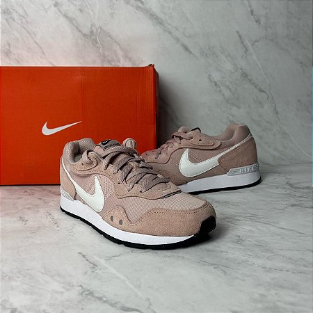 Tenis Nike Venture Runner Rose