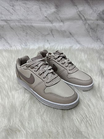 Tenis Nike Ebernon Low Bege