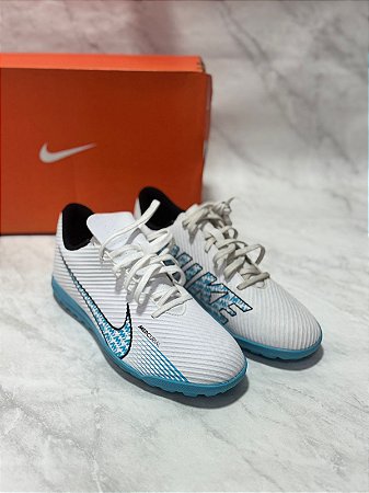 Chuteira Nike Branca Azul
