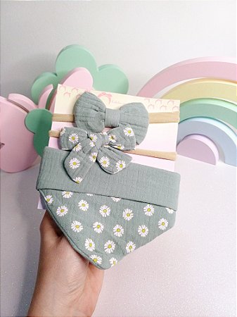 Kit Bandana e faixinha Cinza com margaridas