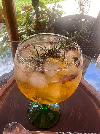 Drink Gin Red