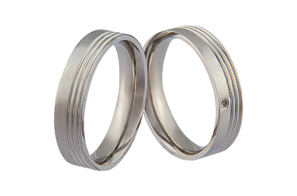 Par Aliança Aço Inox Fosca Com 3 Frisos Reta 5mm Com Zirconia Cristal 1,50mm - SR077