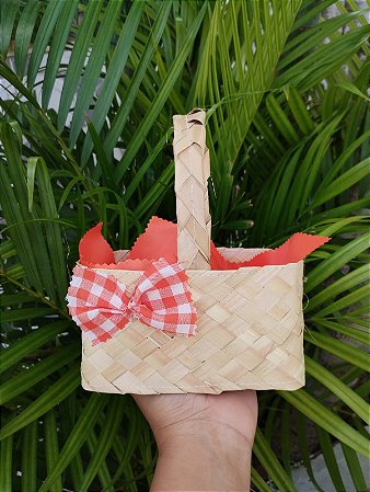 Lote com 50 cestas oval P