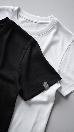 Kit 2 camisetas masculinas algodão egípcio preta e branca - M