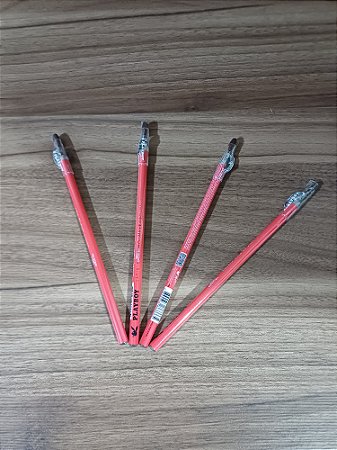 Lápis marrom de olho- Playboy.