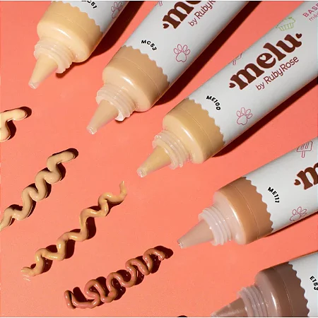 Base Líquida Média Cobertura Da Melu - Matte