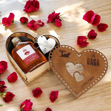 Kit Presente para Mães: Coração com Licor Jambeijo e Chaveiro