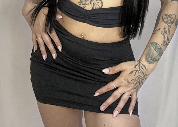 Saia Anitta (preta)