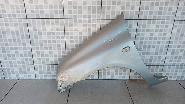 Paralama Lado Esquerdo Renault Clio2004 2005 2006/Recuperado