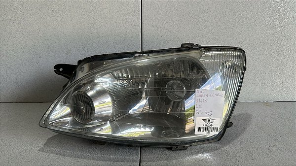 Farol Esquerdo Chevrolet Corsa Classic 2011 a 2015
