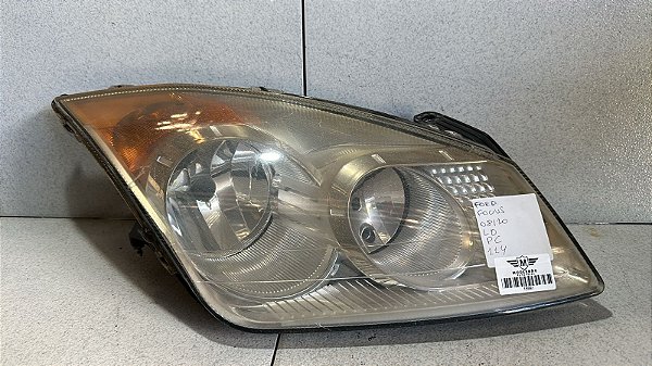 Farol Direito Ford Focus 2008 a 2010