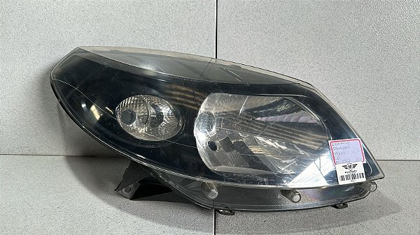 Farol Direito Renault Sandero  2008 a 2011