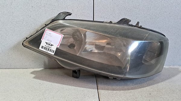 Farol Esquerdo Gm Astra 1999 a 2005 (Parelelo)