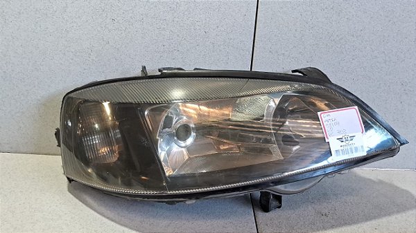 Farol Direito Gm Astra 1999 a 2005  (Paralelo)