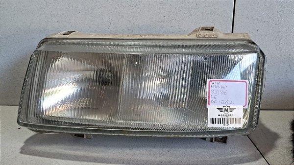 Farol Esquerdo  Vw Passat  1993 a 1996 RCD/HELLA Foco Duplo