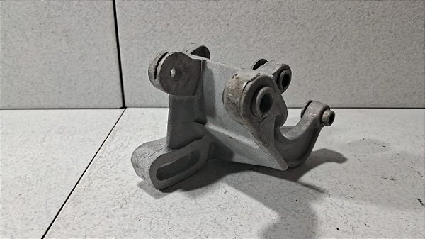 Suporte Bomba Direção hidraulica Fiat Tipo 1993 a 1997