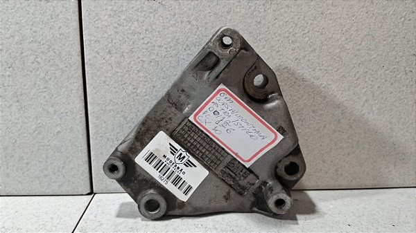 Suporte Compressor ar condicionado GM Corsa 2000 a 2012