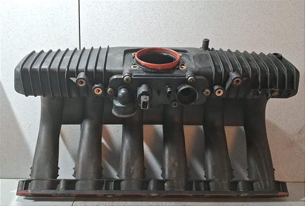 Coletor admissão BMW 328i -E36 6CC - 1992 a 1998