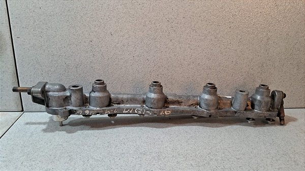 Flauta Bico Injetor Ford Fiesta/Courier Zetec  1997 a 1999