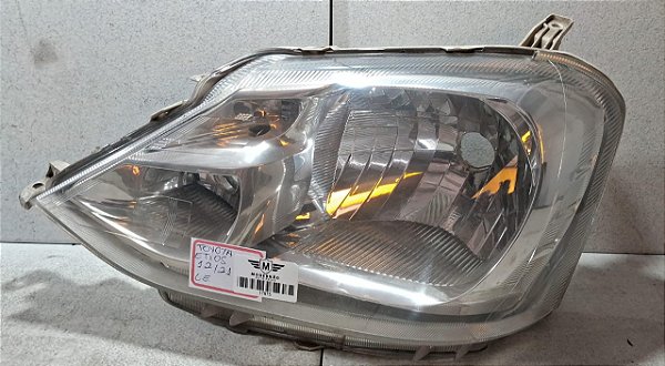 Farol Lado Esquerdo Toyota Etios - 2012 a 2021