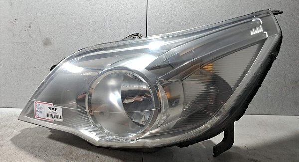 Farol Lado Esquerdo GM Agile - 2012 a 2016
