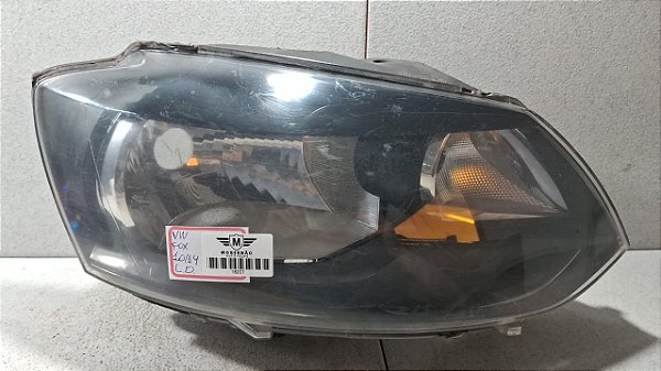 Farol Lado Direito VW Fox - 2007 a 2014  (Máscara Negra)