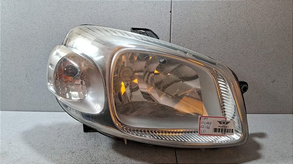 Farol Lado Direito Fiat Uno Vivace 2012 a 2016