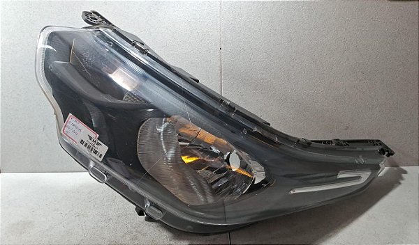 Farol Lado Esquerdo  Fiat Strada 2020 a 2024