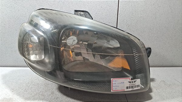 Farol Lado Direito Fiat Uno Vivace 2010 a 2014 (Paralelo)