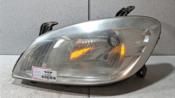 Farol Lado Esquerdo GM Celta 2006 a 2015  (Arteb)