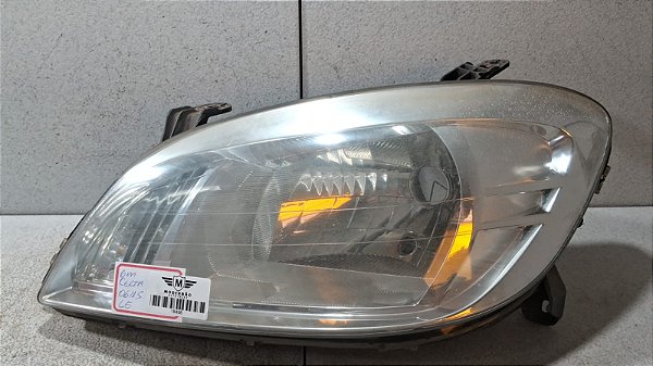 Farol Lado Esquerdo GM Celta 2006 a 2015 (Arteb)