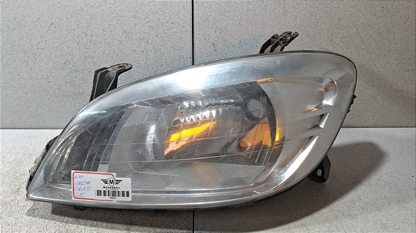 Farol Lado Esquerdo GM Celta 2006 a 2015 (Arteb)