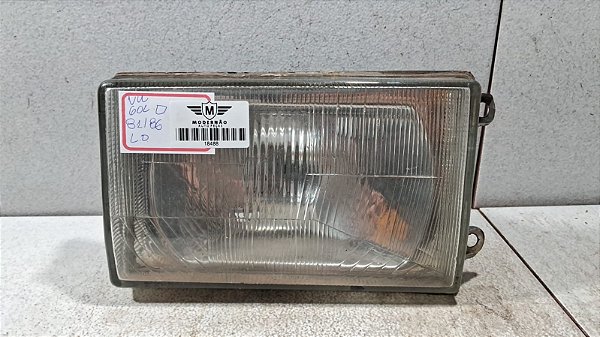 Farol Lado Direito VW Gol - 1981 a 1986  (Paralelo/Lente de Vidro)