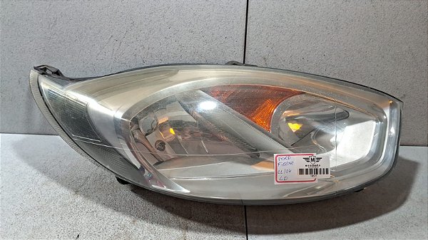 Farol Lado Direito Ford Fiesta 2011 a 2014 Cromado