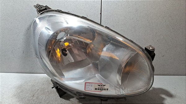 Farol Lado Direito Nissan March 2011 a 2014