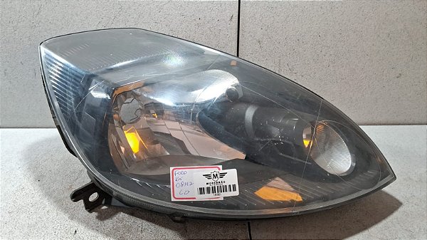 Farol Lado Direito Ford Ka 2008 a 2012 Máscara Negra