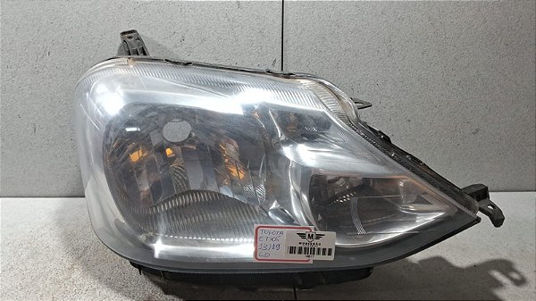 Farol Lado Direito Toyota Etios 2013 a 2019