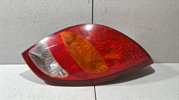 Lanterna Lado Direito GM Celta 2001 a 2005 Arteb