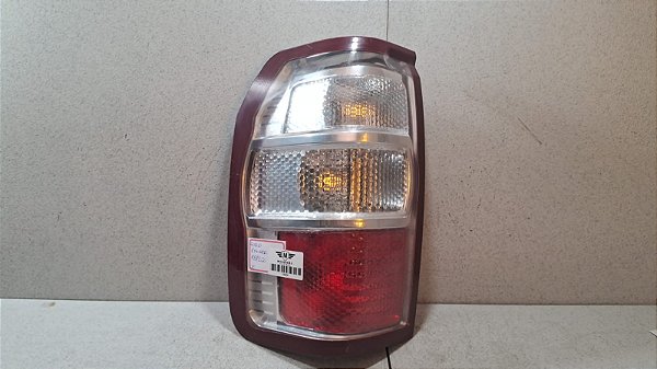Lanterna Lado Esquerdo Ford Ranger 2009 a 2012 Paralelo