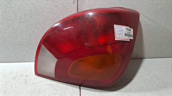 Lanterna Lado Direito Ford Fiesta 1996 a 2004